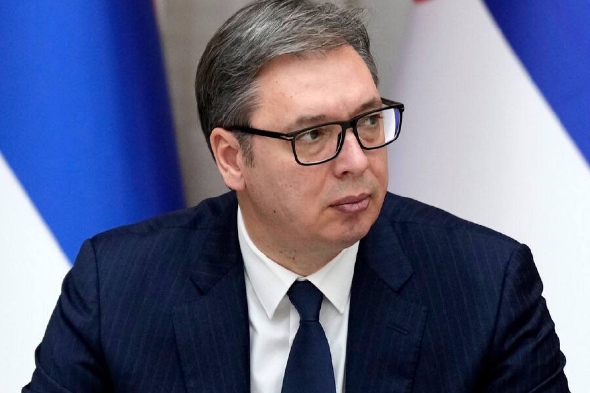 Сербија президенти ејниҹинсли никаһ ганунларыны имзаламајаҹағыны билдириб.