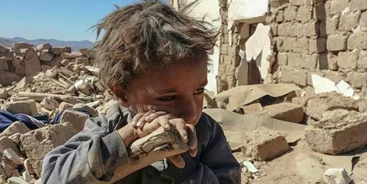 यमन पर सऊदी अरब के बर्बर हमलों में अब तक 8,000 बच्चों की मौत