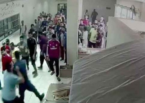 علماء البحرين يعلنون تضامنهم مع السجناء السياسيين المضربين عن الطعام ويدعون البحرينيين لإضراب غداً تأييداً لمطالبهم المشروعة