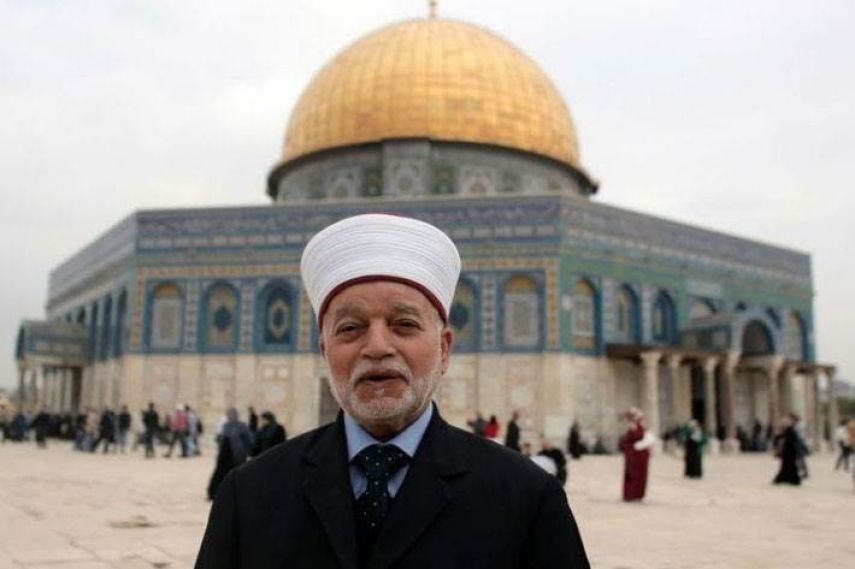 مفتى فلسطين يدين إغلاق الاحتلال للمسجد الإبراهيمى ويدعو لشد الرحال للأقصى 