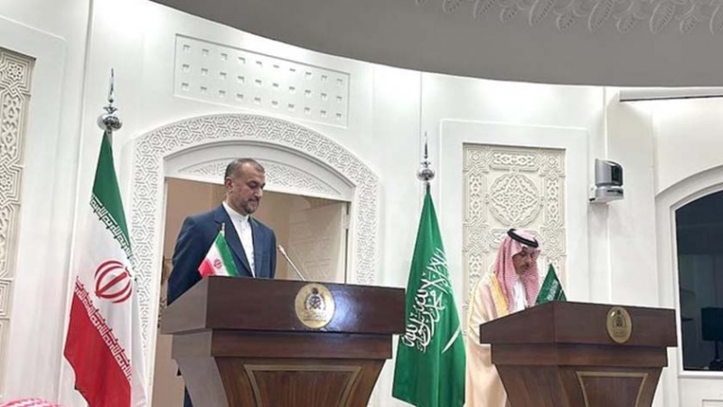  Emir Abdullahiyan Riyad’da : İran ile Suudi Arabistan münasebetleri doğru yolunda