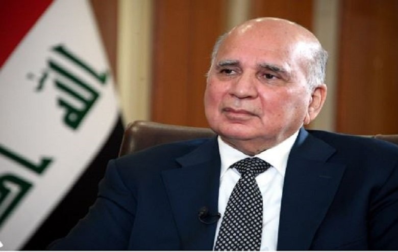 الخارجية العراقية تصدر توجيها بشأن منح سمات الدخول للزيارة الأربعينية