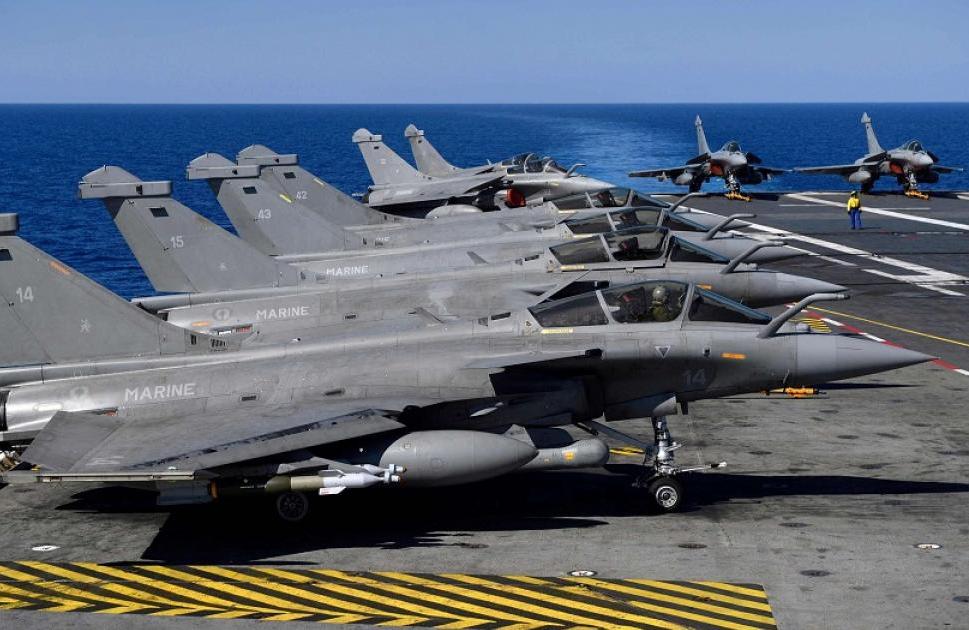 Tumanggi ang Algeria na bigyan ng lisensya ang Pransya na tumawid sa airspace nito 