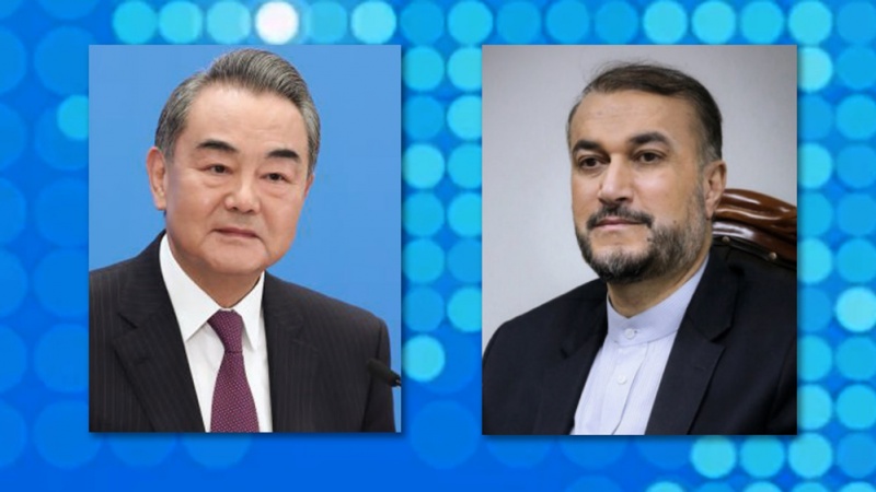  阿米尔-阿卜杜拉希扬同中国外长通电话