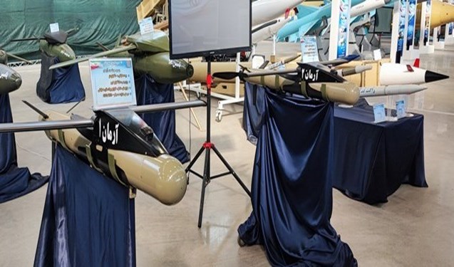 إيران تكشف قنبلتي "آرمان 1" و"آرمان 2" الذكيتين