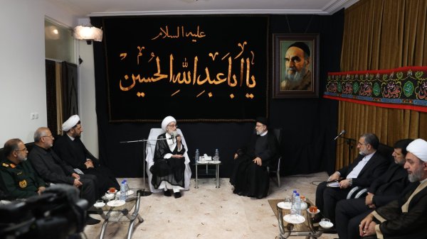 Grand Ayatollah Nouri Hamedani: Dr Raisi's brilliant records, tireless services commendable