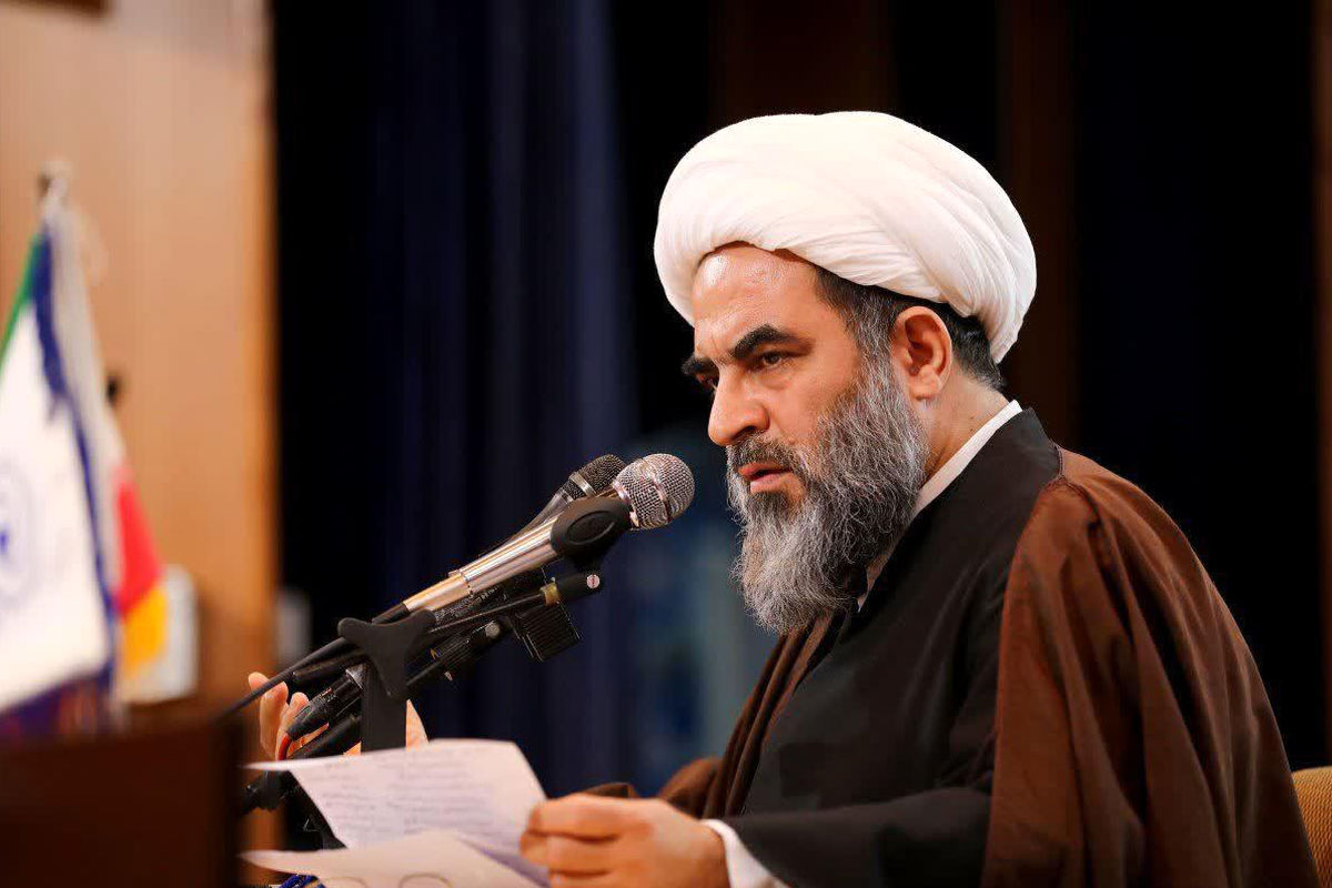 Ayatollah Fazel Lankarani: Qur'an, only correct source of acquiring religion with explanation, elaboration of Ahl al-Bayt