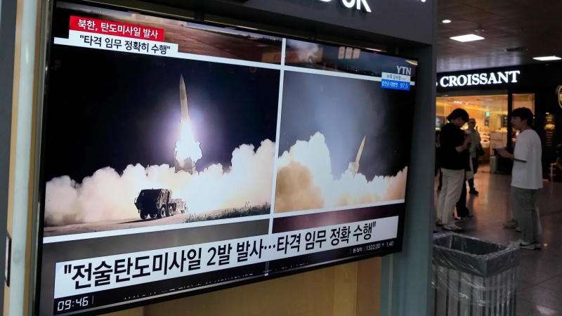  北朝鮮、深夜に弾道ミサイル２発を発射