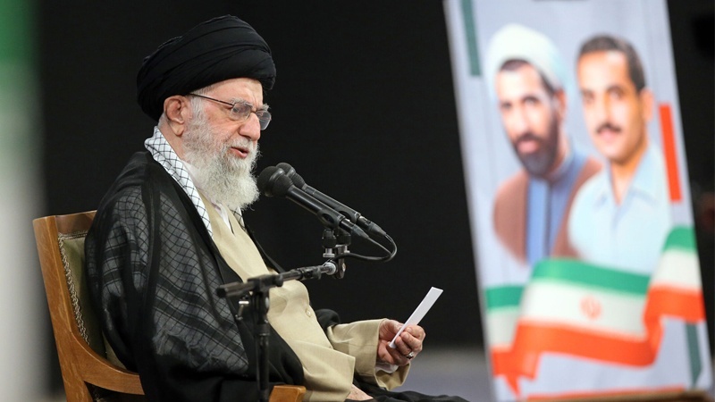  Глава МИД выразил благодарность великому лидеру Исламской революции