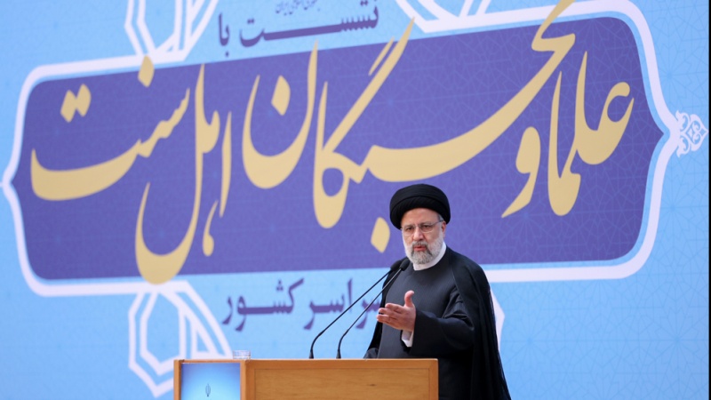  Raisi an sunnitische Gelehrte: Vereinte muslimische Welt ist „größtes Hindernis“ für globalen Imperialismus