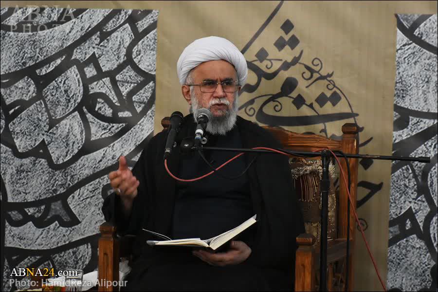 Kedekatan dengan Allah dan Ahlulbait as Memberikan Kesucian bagi Seseorang