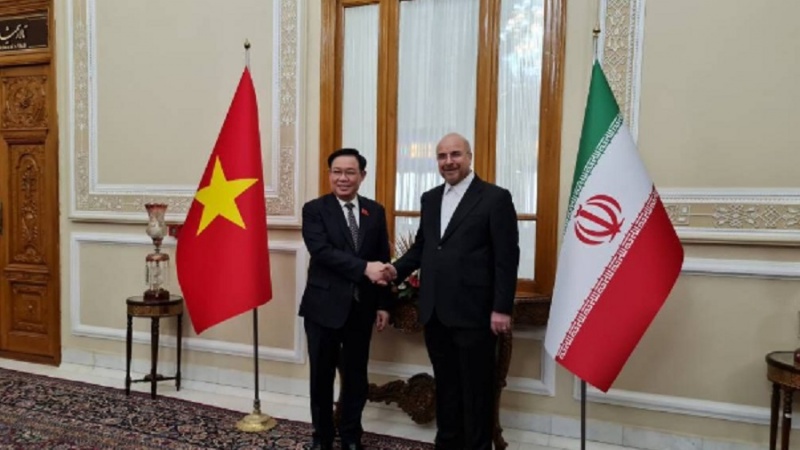 İran ve Vietnam parlamento heyetleri görüştü