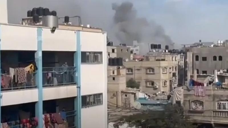 فيديو | قصف عنيف في محيط أحد مدارس النازحين بمخيم جباليا شمال القطاع