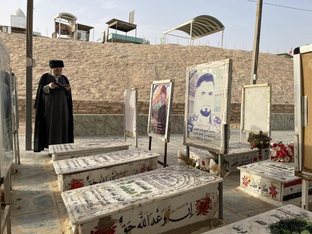 نجل آية الله السيستاني: النصر على داعش تحقق بعد دماء كثيرة / لا تشوهوا هذا اليوم العظيم