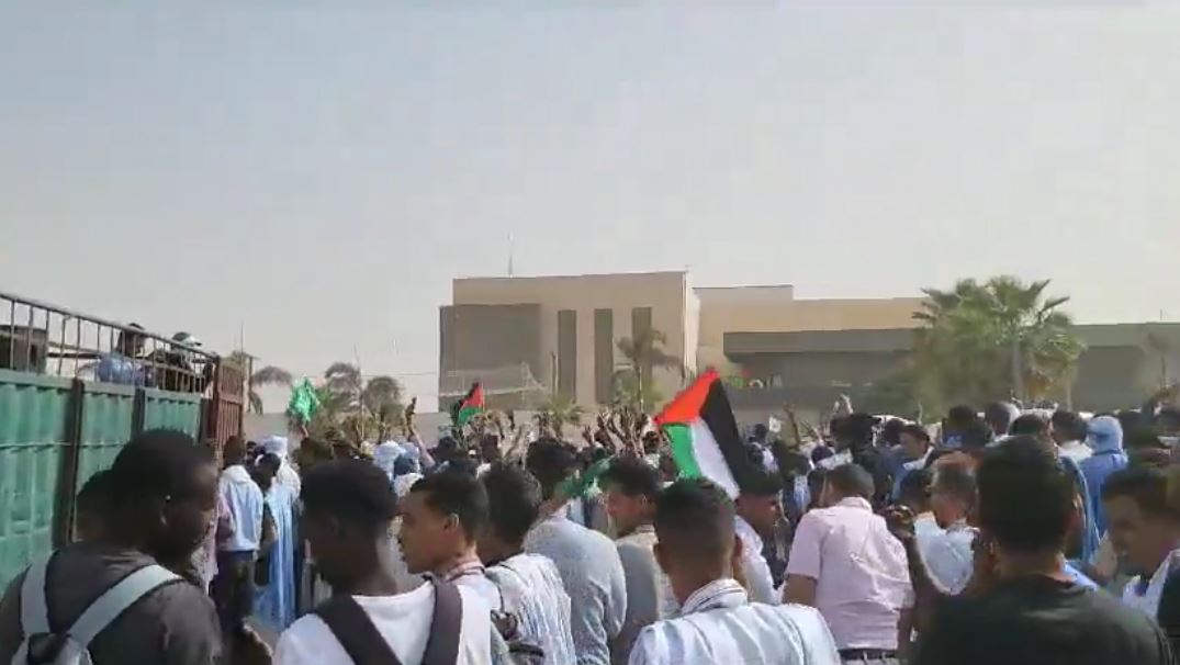 Video: A rally in solidarity with Gaza in front of US Embassy in Mauritania