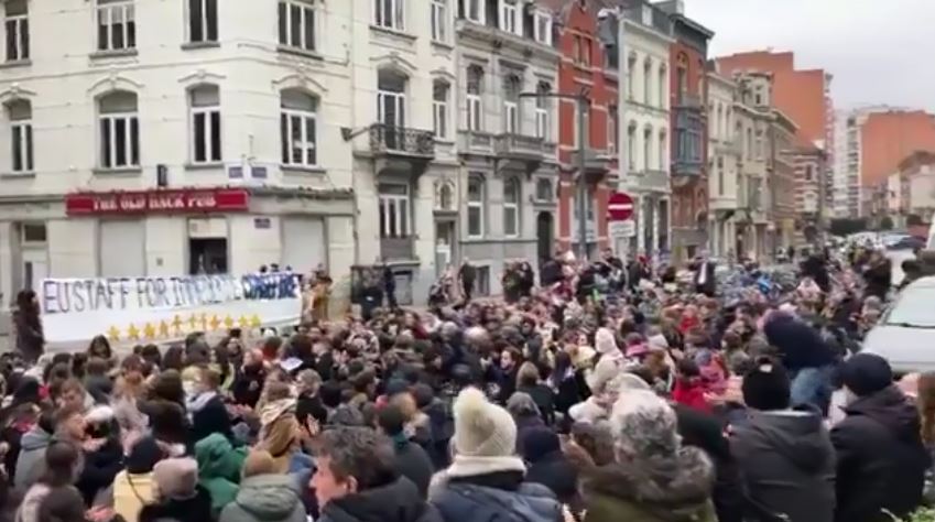 Video: Sit-in outside EU Commission HQ in Brussels demanding immediate ceasefire in Gaza