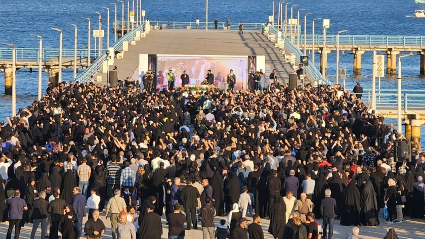 Funeral ceremony for Sacred Defense Martyrs held in Kish