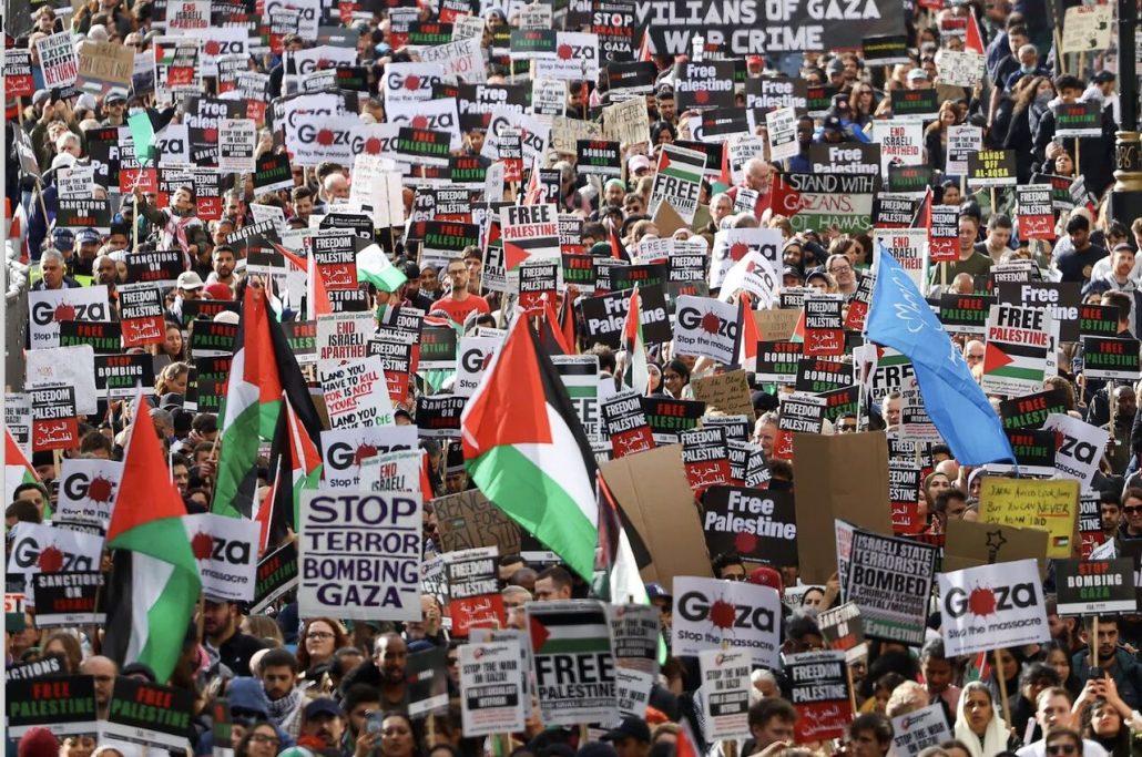 Pressure mounting for expulsion of Israeli ambassador from London