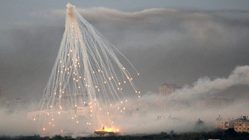 Zionis Serang Gaza dengan Bom Fosfor