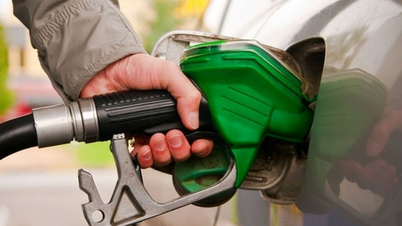 Замминистра нефти Ирана: Заправочные станции постепенно возвращаются к нормальной работе
