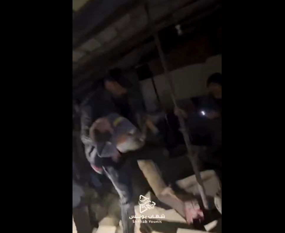 Video: A child rescued from rubble after his home targeted by Israeli airstrike in Rafah, Gaza