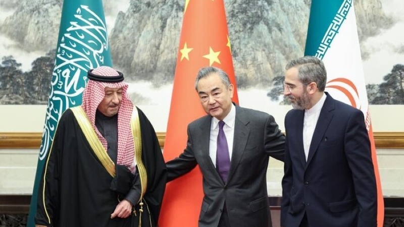 中国、「西アジアの運命は地域の人々が決めるべき」