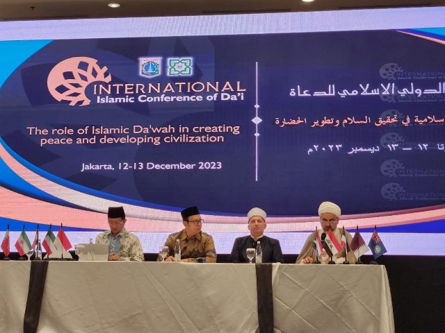 Imam hussain Holy Shrine taking part in a global Islamic conference in Indonesia