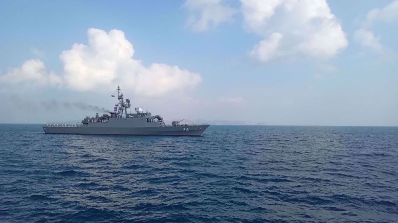 যৌথ মহড়া চালাল ইরান ও ওমান নৌ বাহিনী