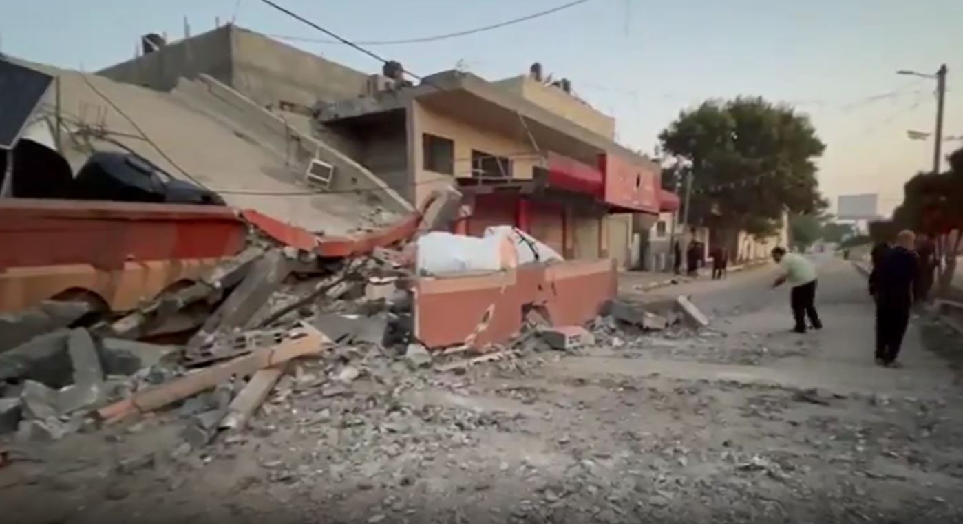 Video: Israeli warplanes destroyed three mosques in Khan Yunis, S Gaza in last few hours