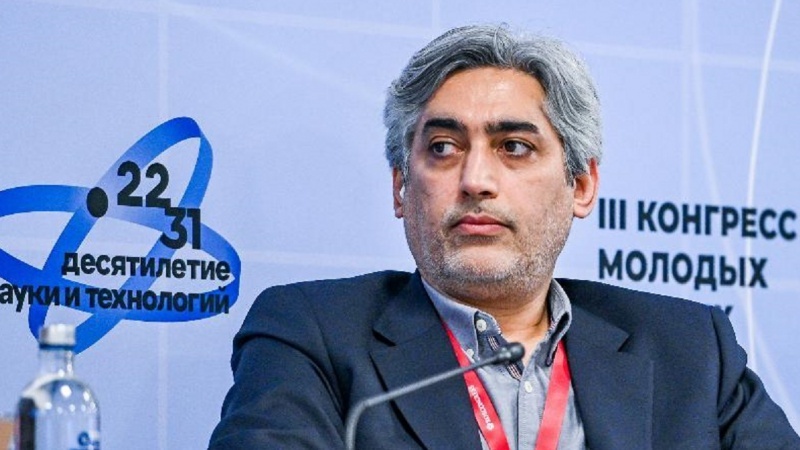 Глава Научно-исследовательского института ядерных наук и технологий Ирана заявил: "Исламская Республика Иран активно развивает науку и технологии".