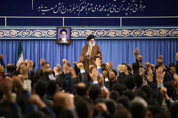 ویدیو | رهبر معظم انقلاب: تردیدی نداشته باشید که پیروزی با جبهه‌ی حق است