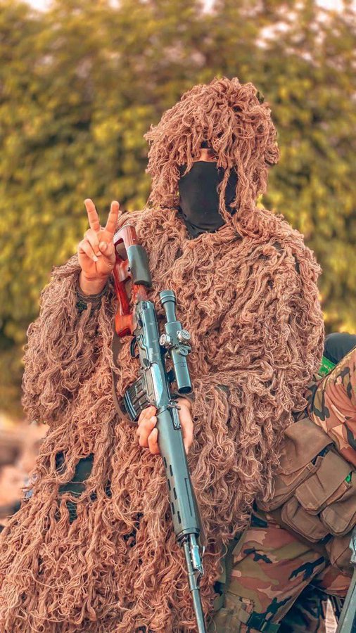 Video: Isang Zionistang sniper sa hilagang Gaza Strip