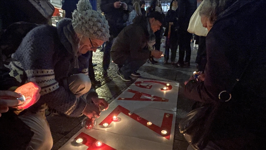 Hundreds gather in Paris to show support to Palestinians