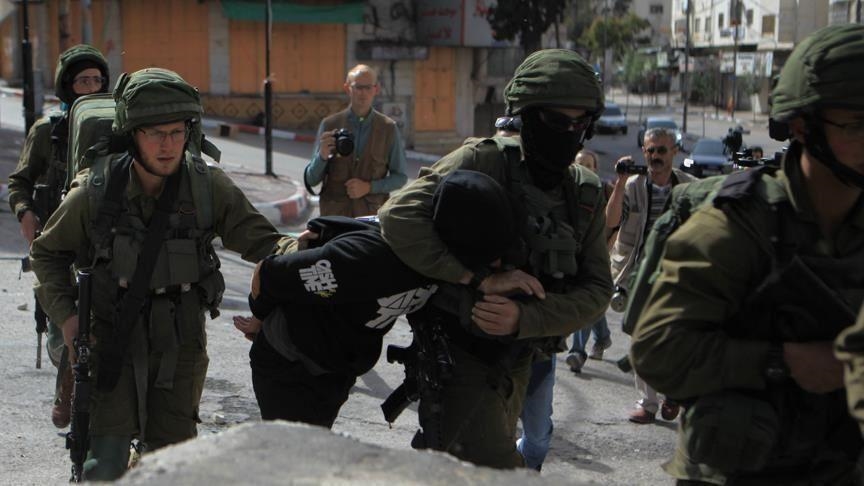 Tentera Israel menahan lebih 35 orang Palestin di Tebing Barat Tentera Israel menahan lebih 35 orang Palestin di Tebing Barat