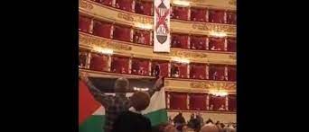 Dukungan Warga Milan di Gedung Operang La Scala atas Perjuangan Palestina