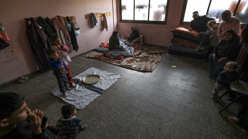  Palestinians have nowhere to go as Israel expands war into Gaza refugee camps