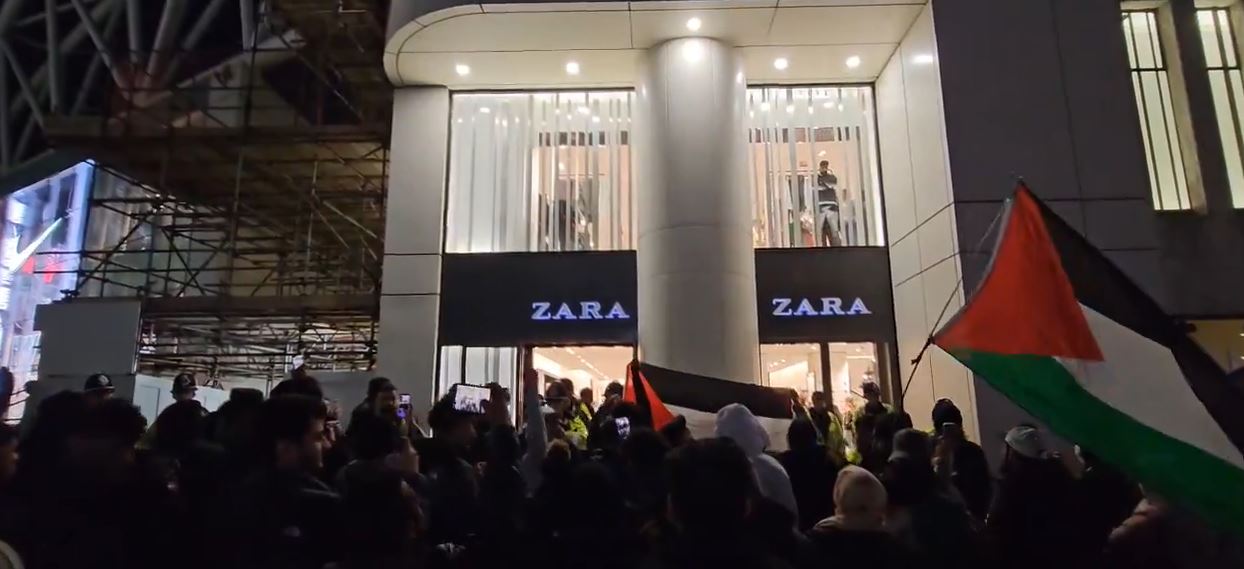 Video: Pro-Palestine protest call for Boycott pro-Israel products in front of Zara store in Birmingham, England