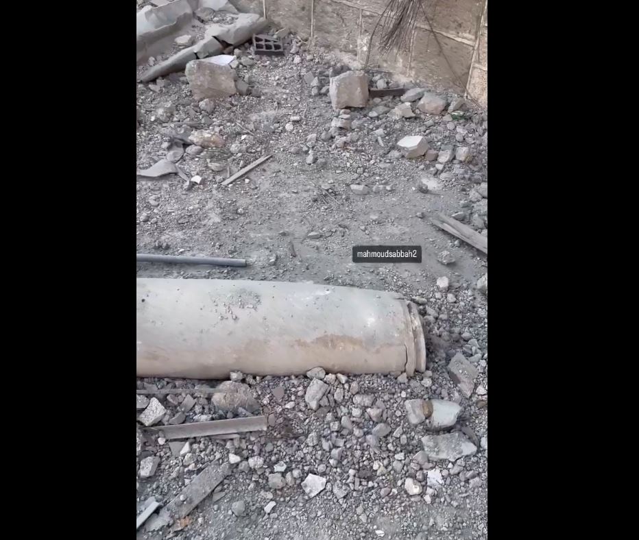 Video: An unexploded Israeli bomb at Great Omari mosque in Gaza