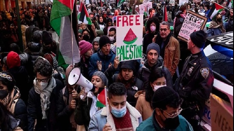 Pendukung Palestina Unjuk Rasa di Depan Gedung Perdagangan Dunia AS​