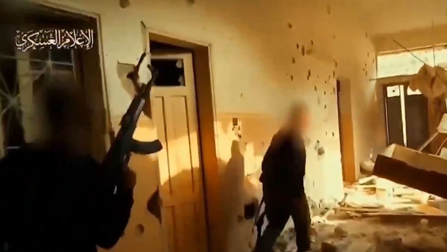 Video: Hamas released new scenes of clashes with Israeli enemy 