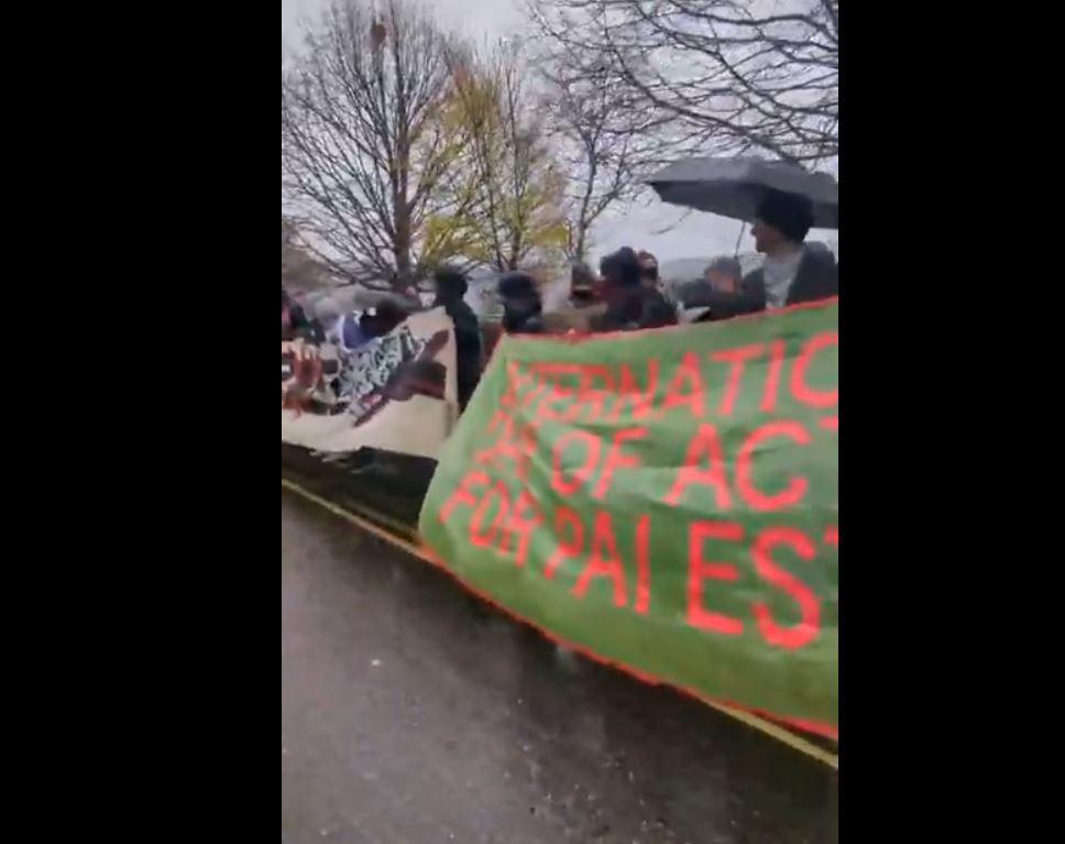Video: Anti-Zionist trade union activists staged blockade outside Dorset defence factory, England 