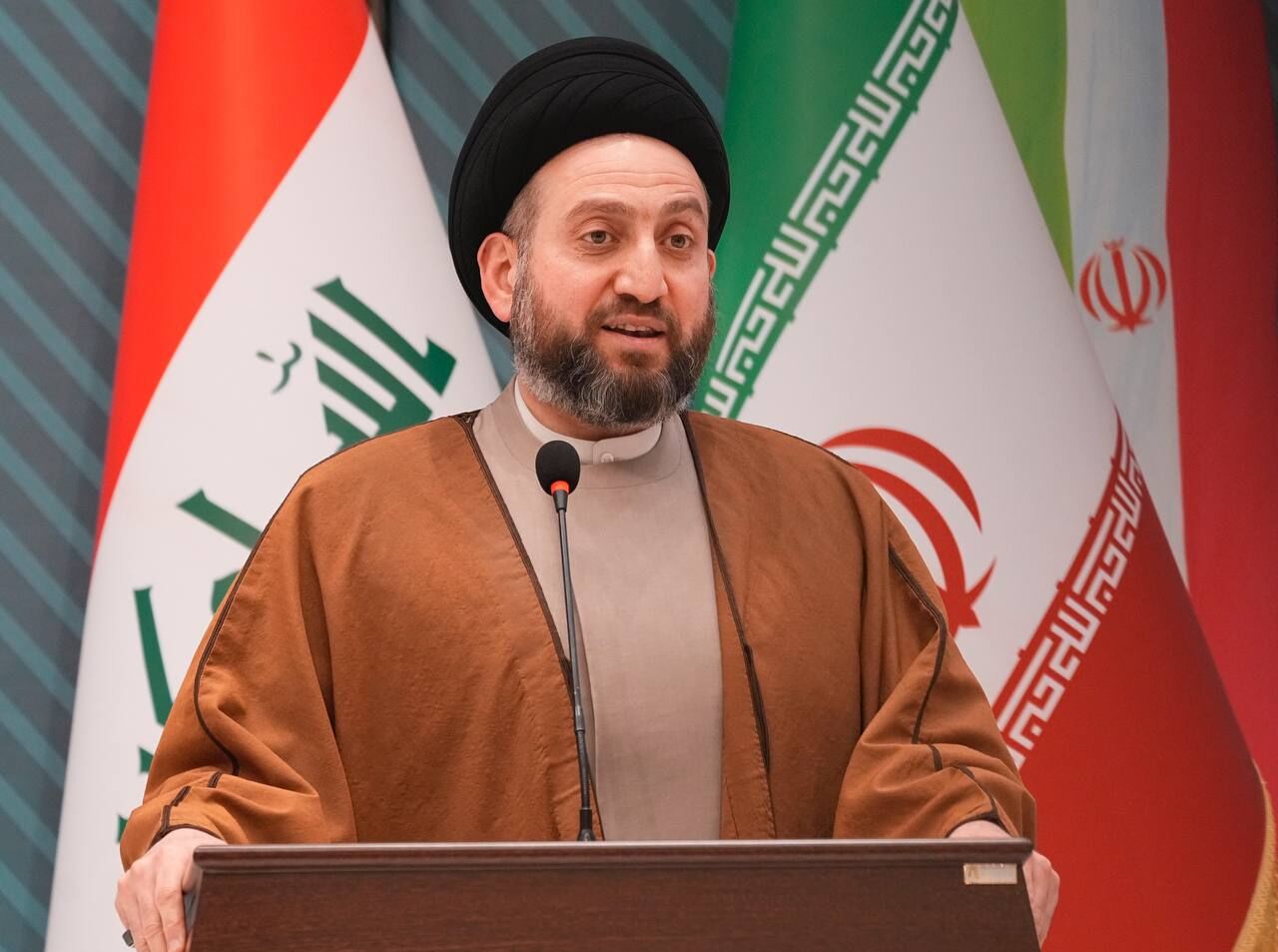 Ammar Hakim: Imam Khamenei's insight about Iraq's realities deeper than many others