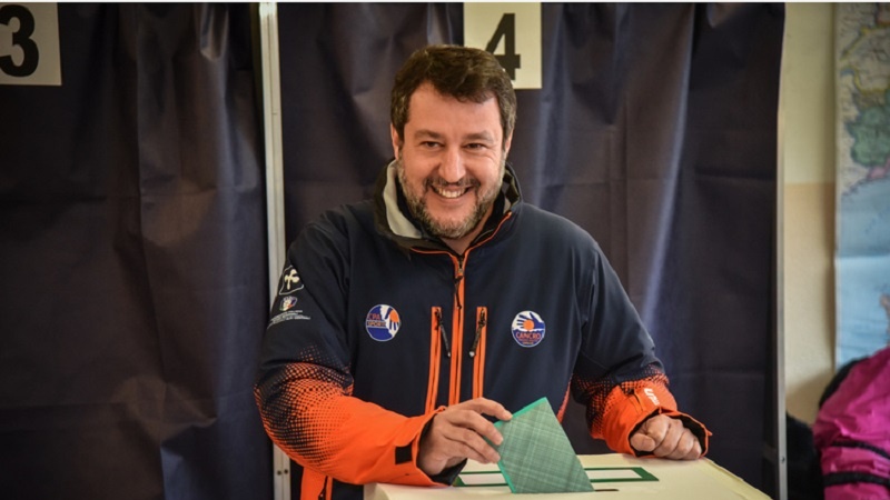 Italia. Salvini, gioco di squadra con Giorgia e Silvio funziona Italia. Salvini, gioco di squadra con Giorgia e Silvio funziona