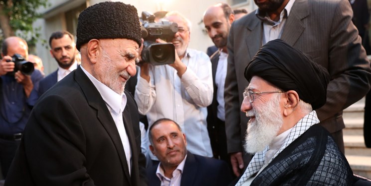 Imam Khamenei condoles passing of Iranian poet Mirza Hossein Karimi