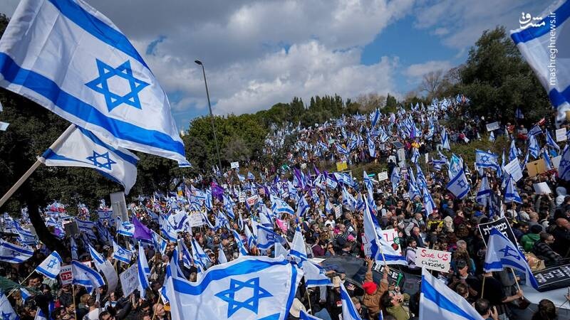 Ribuan Zionis Seruduk Knesset Tuntut Netanyahu Mundur