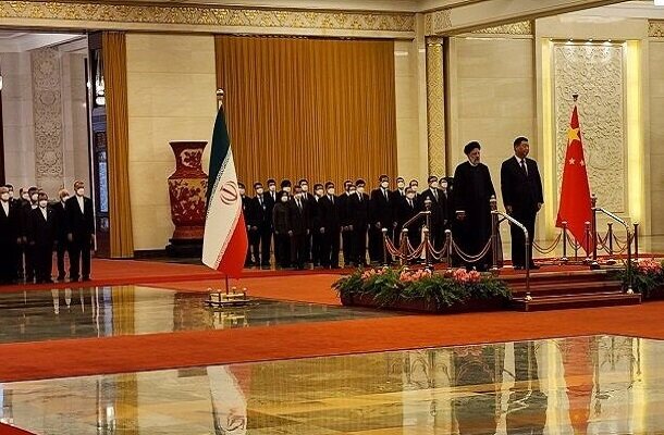پێشوازی فەرمی شی جینگ پینگ لە سەرۆک کۆماری ئێران