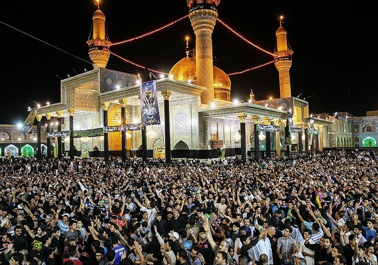 Pilgrims marching toward Kadhimiya to attend martyrdom anniversary of Imam Kadhim