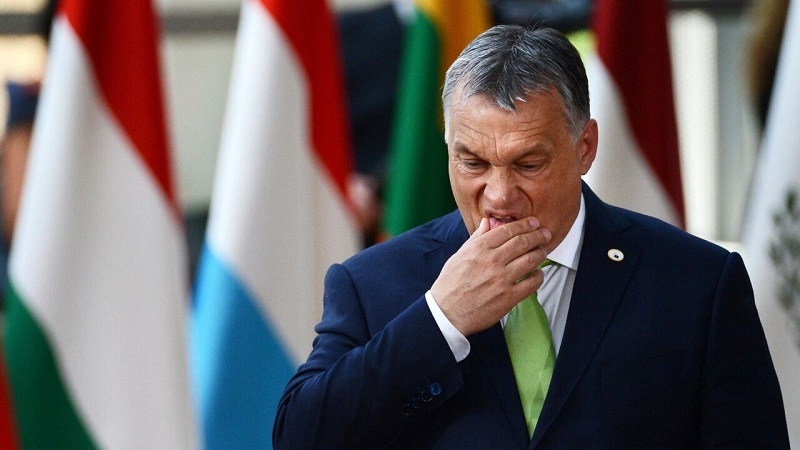 Орбан вновь предупредил о последствиях поставки оружия Украине