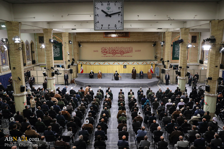 تقرير مصور / قائد الثورة الاسلامية يستقبل سفراء وممثلي الدول الاسلامية في طهران