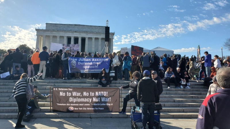 米ワシントンで反戦デモが実施